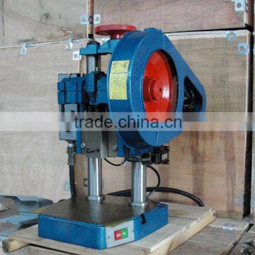 2000kg small type eyelet punching machine with good price