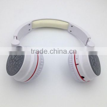bluetooth stereo headphone with mic bluetooth wireless headphone FM radio TF card CE FCC ROHS