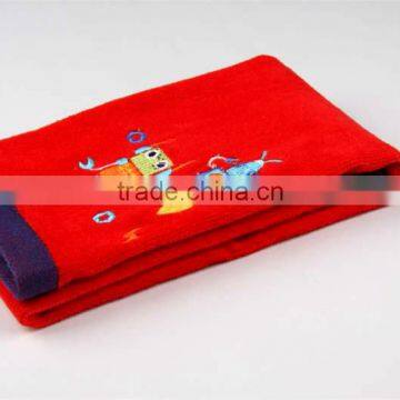 2016 customized Design Wholesale Personal Face Towel with flower