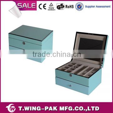 pratical design, with two removable trays and a drawer, luxury velvet jewelry box with mirror