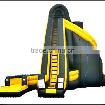 new design inflatable water slide with spray pool