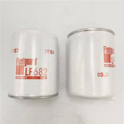 Machinery parts oil filter 4607360 LF682 P553411