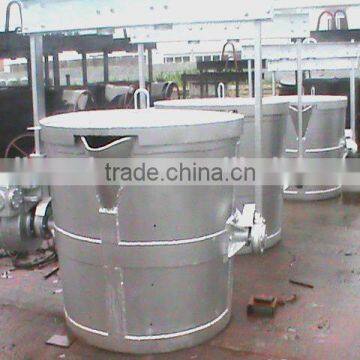 Molten iron ladle for foundry factory