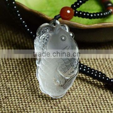 2015Lastest simple white crystal carving fish design pendant for fengshui