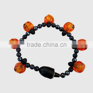 Hot sellings led flashing halloween pumpkin 3 red lights beads magnetic bracelet for party favor