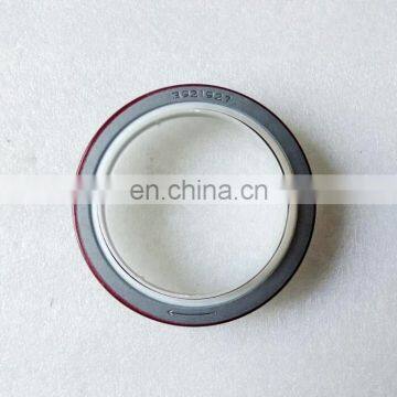 Fast delivery 6CT diesel engine Crankshaft oil seal 3921927 4025270