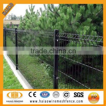 2014 standard & colorful pvc coated wire mesh fence