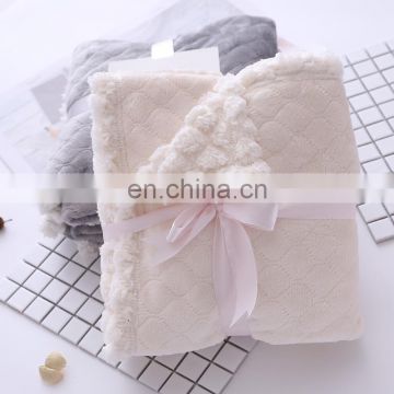 Flannel Hot Sale 100% polyester Comfortable Warm Soft Touching Solid Coral Fleece Throw/Blanket