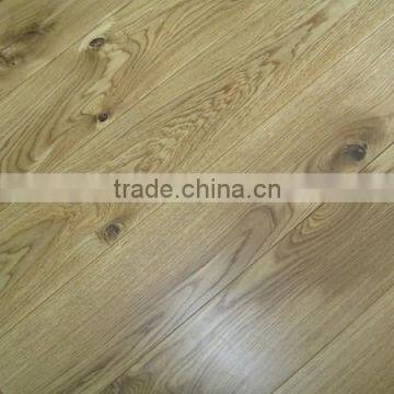 wooden floor varnished/Oak