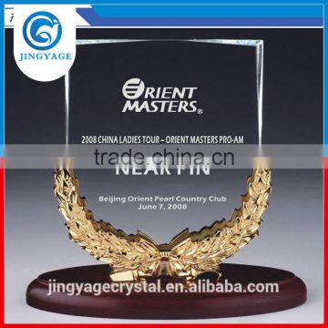 Jingyage customized k9 crystal trophy plaques with wood base outstanding tours crystal awards