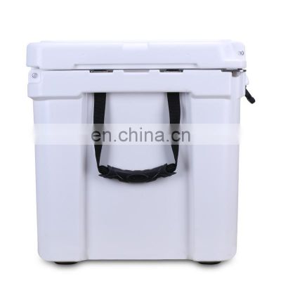Gint New Design  Rotomolded LLDPE Cooler Box with PU 70QT for outdoor