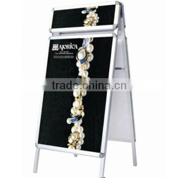 Folding a0/a1 round corner pavement poster board with head