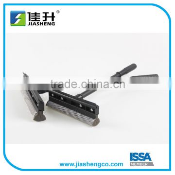 Auto wiper with solid plastic handle