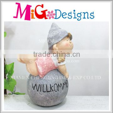 Magnesia Boy And Girl Statue Outdoor Decoration
