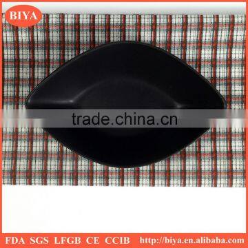 ceramic dishes black and white porcelain leaf shape dish and plate for seasoning oil juice or soy sauce dish