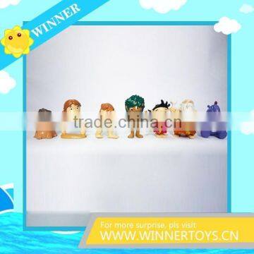 2015 HOT SALE LOVELY small plastic toys figures