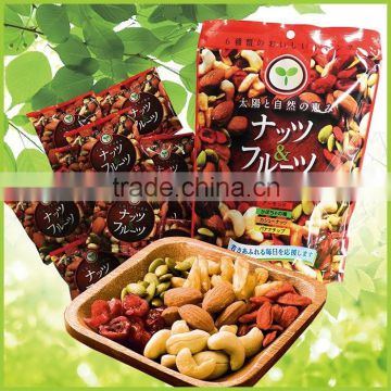 High quality mixed nuts and fruits including banana for wholesale , bulk packs also available