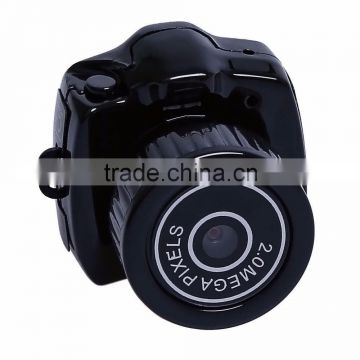 Japan Best Selling High Resolution Y2000 Mini Camera