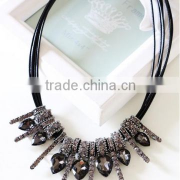 2015 fashion Diamond necklace sweater chain women Jewelry Tassel