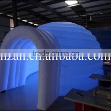 2015 New Design Lighted Inflatable Tent with Door