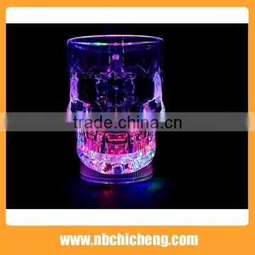 2015 popular led flash champagne glass cup with light lamp