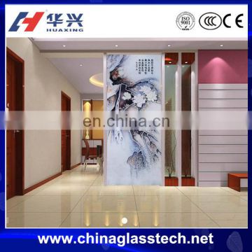 Novel Design Customized Decorative Tempered Art Glass Living Room Partition Wall
