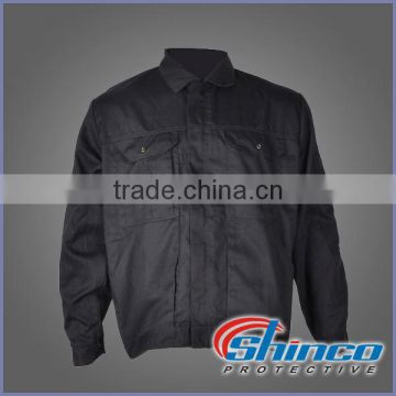 heavy duty jacket for oil refinery worker