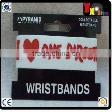 One Direction white Wristband - Pyramid International Great Stocking Filler - New/online shop