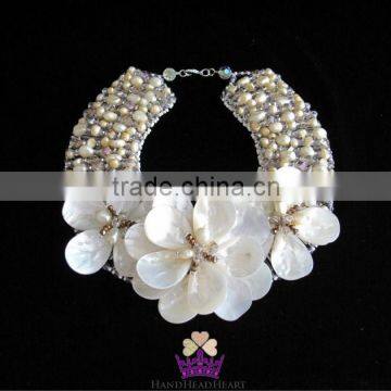 Wedding style Shell with Pearl Flower Necklace Handmade JN320