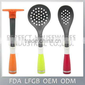 Colorful Handle self-standing kitchen tool set / nylon kitchen utensils with PP handle