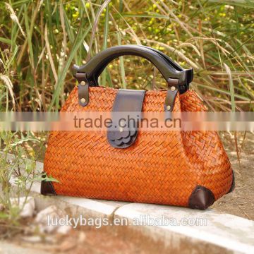 2016 new summer beach bag thailand straw bag elegant handdle beach bag