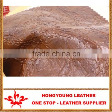 High Quality and Best Price PVC Leather for professional cosmetic bags of women