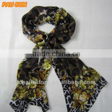 2014 newest fashion leopard silk scarf