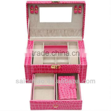 2015 hot selling ladies exquisite gloss crystal mirror comestic box/case