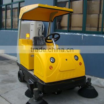 Ride on Road Sweeper