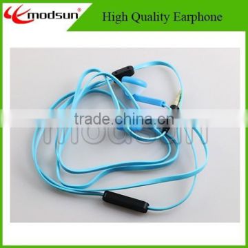 High quality Plastic earphone with competitive price