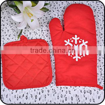 Promotional red color snow christmas oven glove