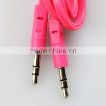 Good quality 3.5mm Stereo male to male moulded plugs flat cable with pink