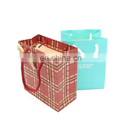 OEM Custom Logo Modern Jewelry Packaging Paper Gift bags for jewelry gift