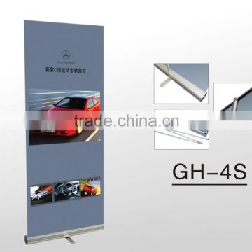 Folding roll up banner stand