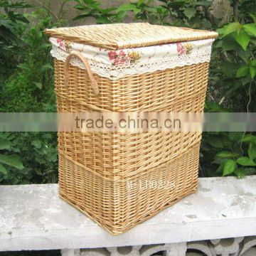 2013 latest new design willow wicker laundry basket with lid and fa