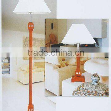 2015 High-grade wooden table lamp and desk lamp decorated with CE