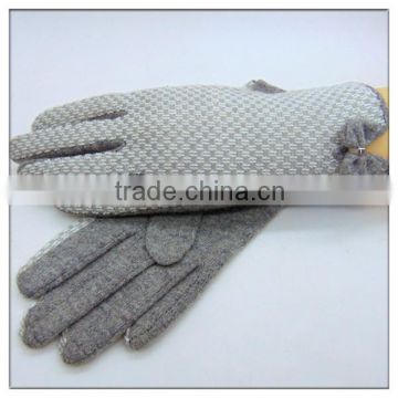 Small Lovely Winter Usage Women Hand Master Gloves Knit