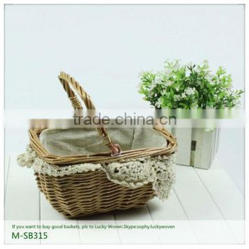 Classic wicker storage basket with sewing handle