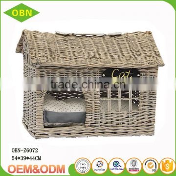 Wicker cat product portable house shaped willow cat basket with mat