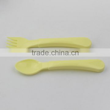 High quality !stand for safe plastic spoon and fork set for baby