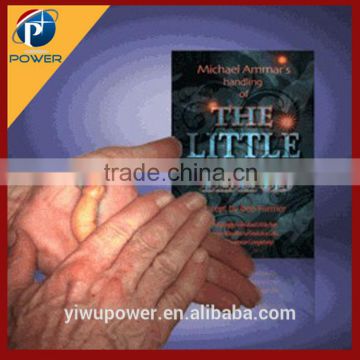 Funny The Little Hand by Michael Ammar magic trick close up