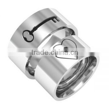 SRR0049 High Polished Silver Tone Lock and Key Design Couple Ring Love Ring Stainless Steel Wedding Ring