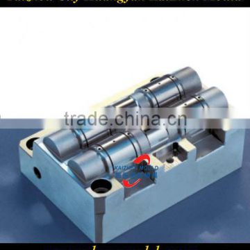 Commodity injection pipe fitting mould