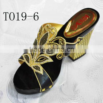 T019-6 crystal shoes with stones for women